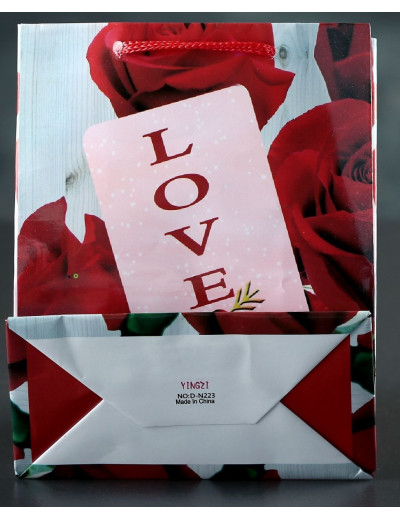 Подарочный пакет  Love  с розами - 15 х 12 см.