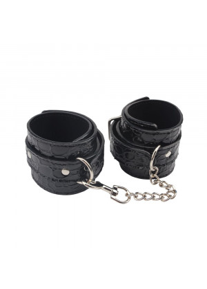 Черные оковы на карабине Be good Ankle Cuffs